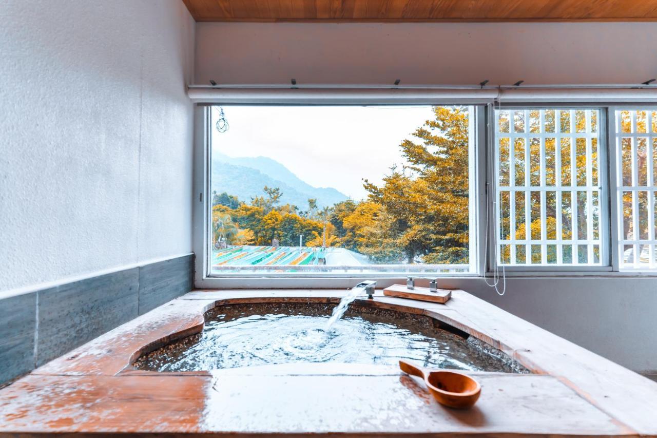 Cdr Hotspring Resort Liugui Esterno foto