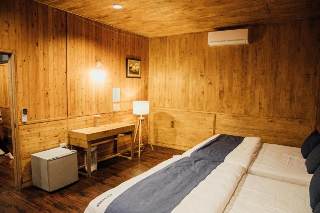 Cdr Hotspring Resort Liugui Esterno foto