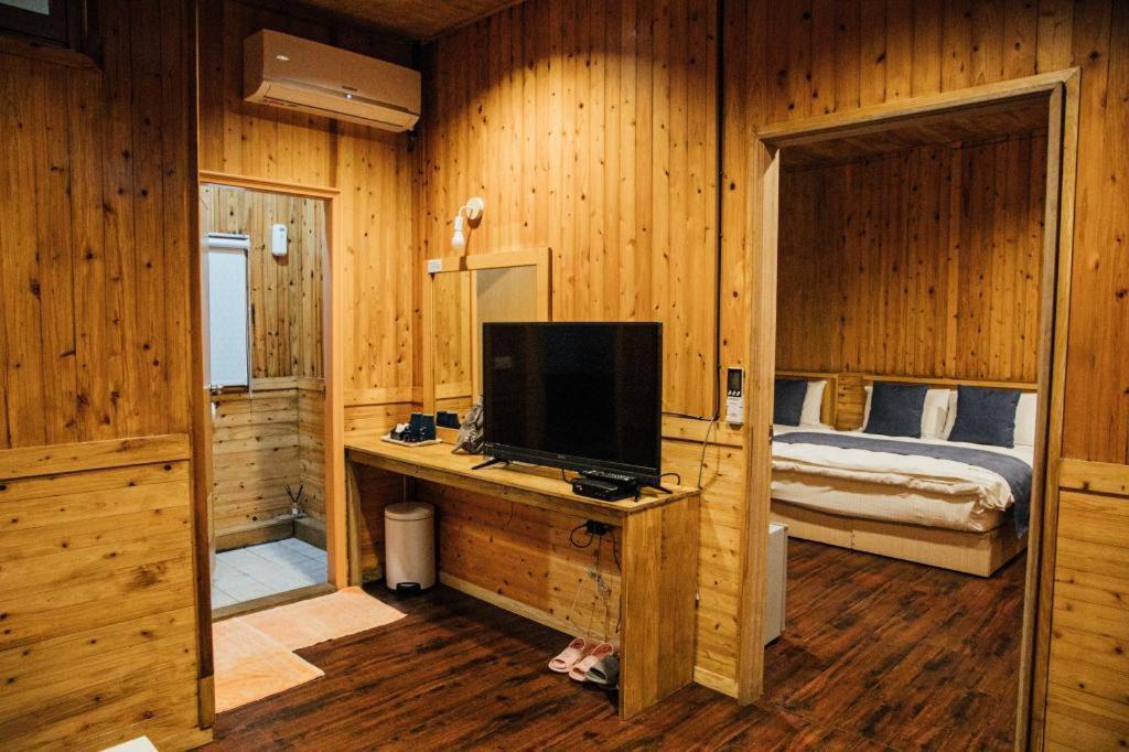 Cdr Hotspring Resort Liugui Esterno foto